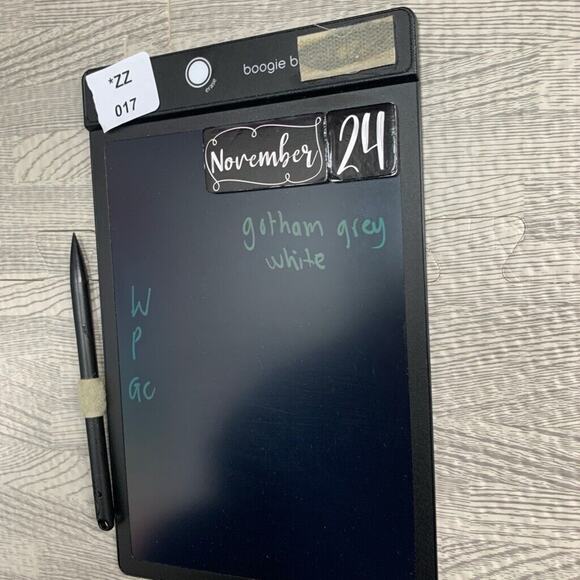 Nike Shorts Womens XS Extra Small Gray White Dri Fit Tempo Inner Lined Running - Picture 10 of 11